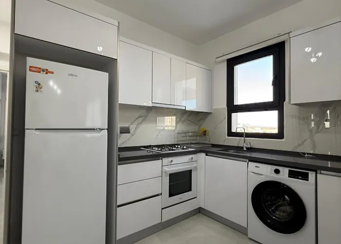 Caesar & - With 1 Bedroom Apartament *