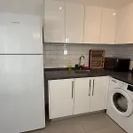 Caesar & - With 1 Bedroom Lejlighed