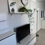 Caesar & - With 1 Bedroom Lejlighed
