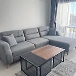 Caesar & - With 1 Bedroom Lejlighed