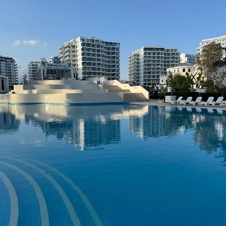 Caesar & - With 1 Bedroom *
