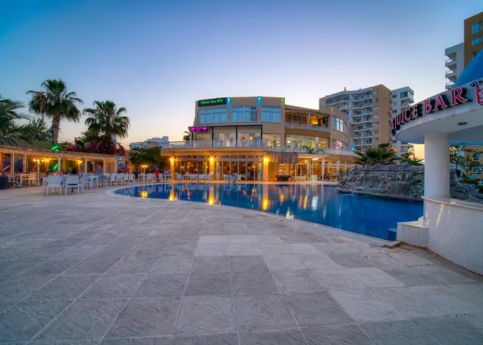 Caesar & - With 1 Bedroom