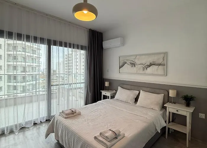 Caesar & - With 1 Bedroom * Iskele District (Northern Cyprus)